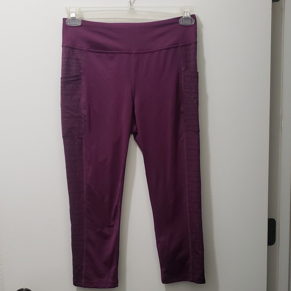Tek Gear Dryteck Women's Purple Capri Workout Pants With Pockets